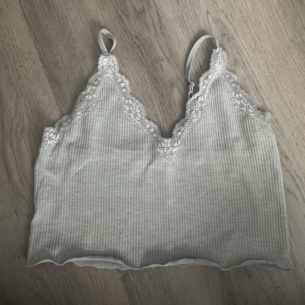 Forever 21 lace trim crop top